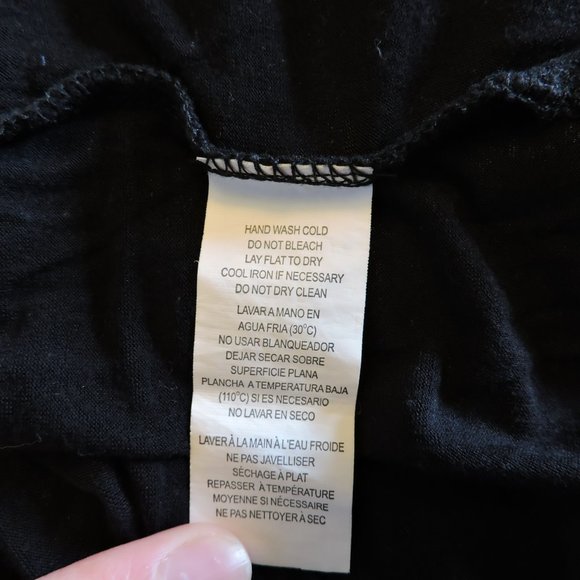 Black ruffle tank top - Picture 4 of 5